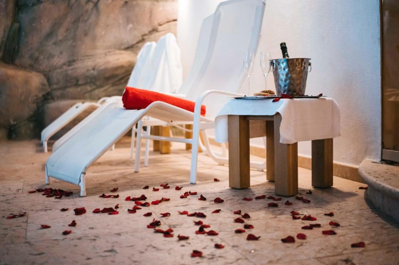 Paradise Hotel & Wellness Saint-Vincent Bagian luar foto