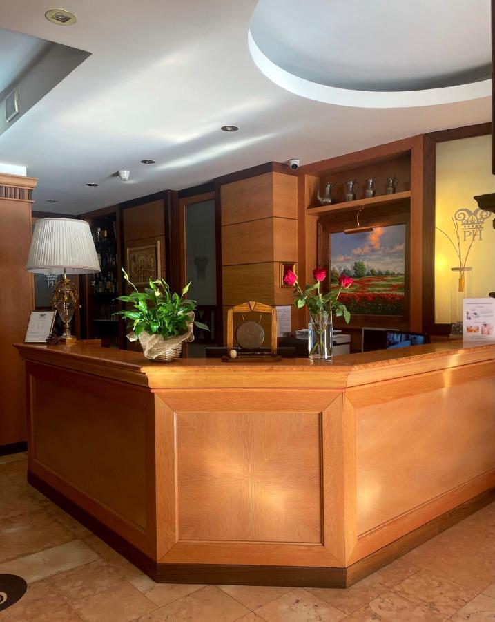 Paradise Hotel & Wellness Saint-Vincent Bagian luar foto