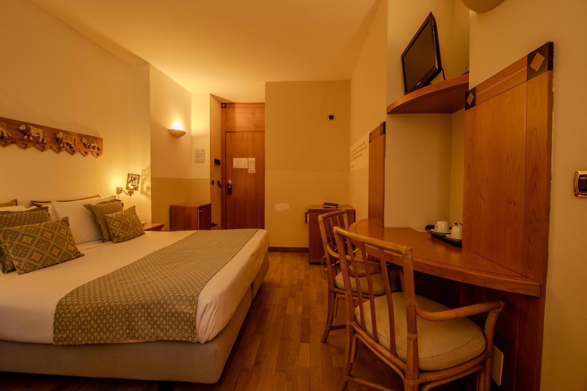 Paradise Hotel & Wellness Saint-Vincent Bagian luar foto